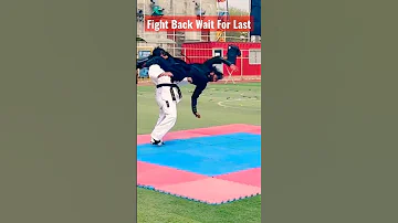 Fight Back #fightback #selfdefense #selfdefence #taekwondo #rajatayyab #karate #action #ytshorts