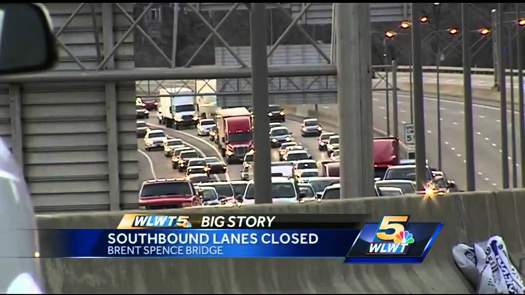 Brent Spence Bridge still closed after beer truck crash - YouTube