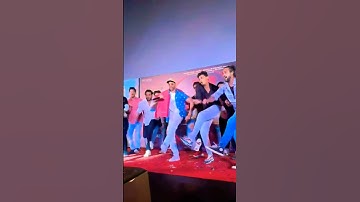 Thumbnail of Hrithik Roshan Alcoholia Dance With Fans | Song Launch | Vikram Vedha ||