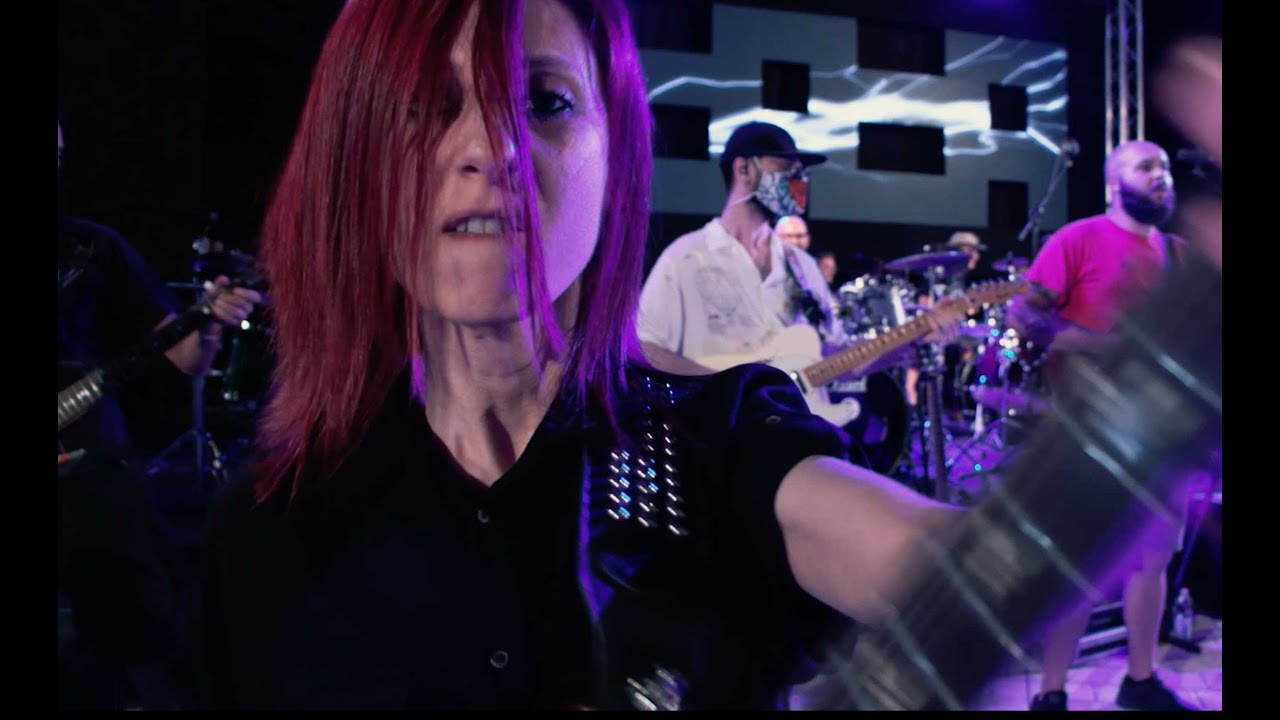 BCRB plays WILD THING