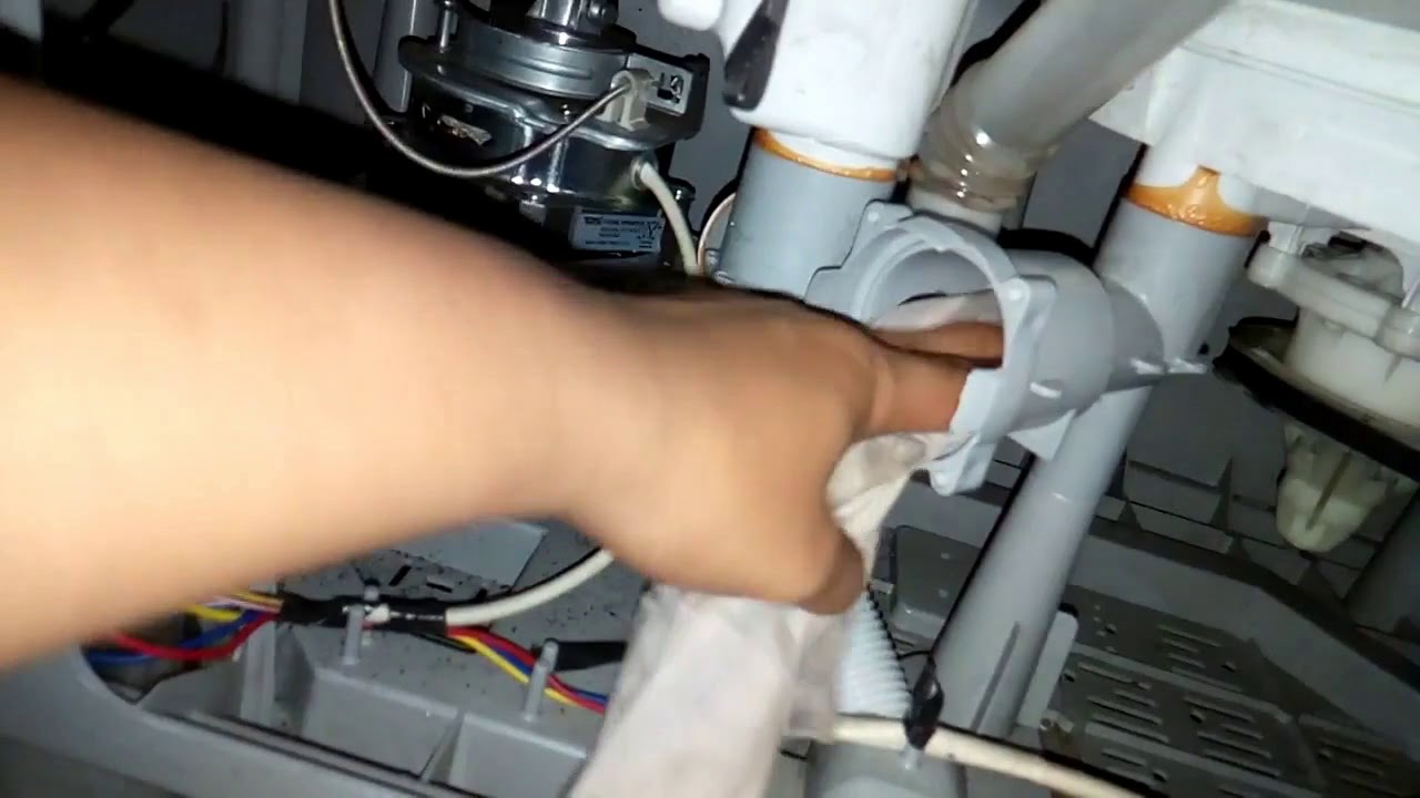 cara memperbaiki mesin cuci bocor 