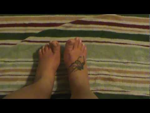 Princess Toi Getting My Feet Washed By My Slave (No Polish)