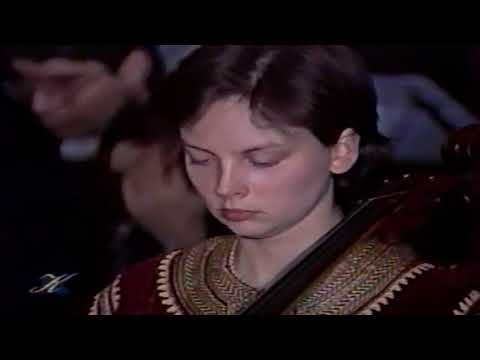 Nina Kotova, performing Haydn D in  Kremlin