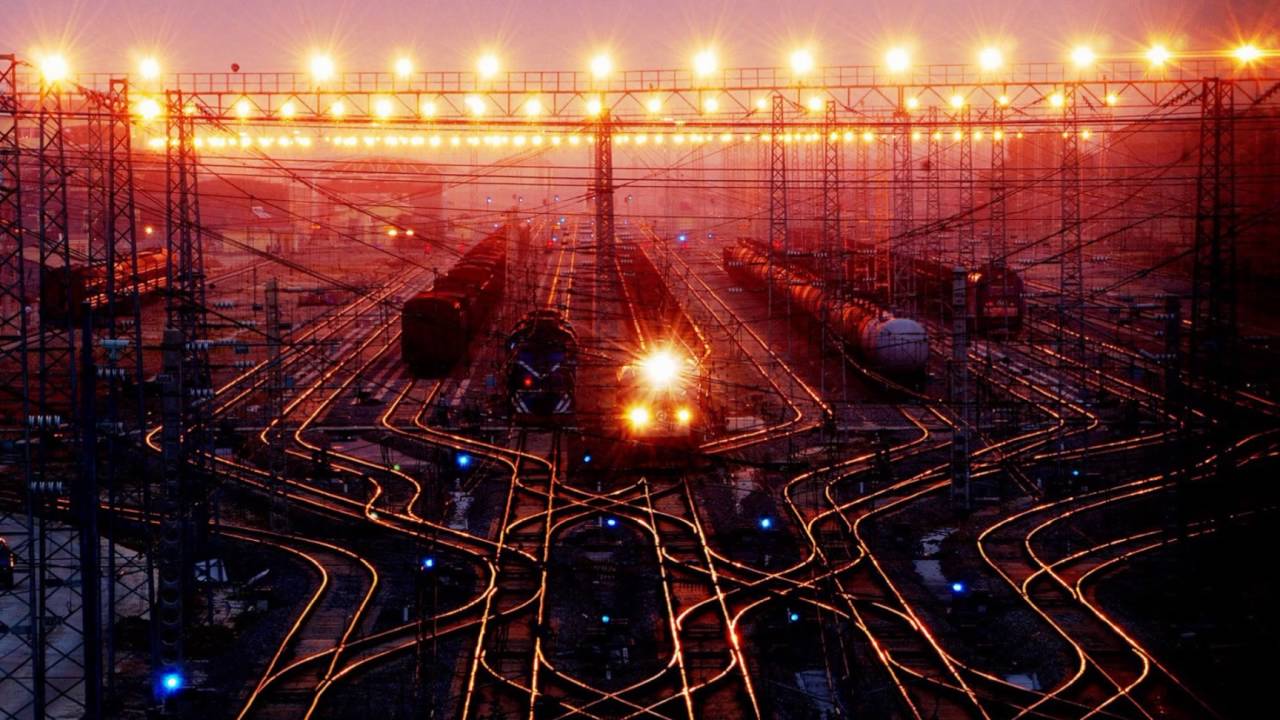 underworld live 08 11 2002 Two months off, Dark train