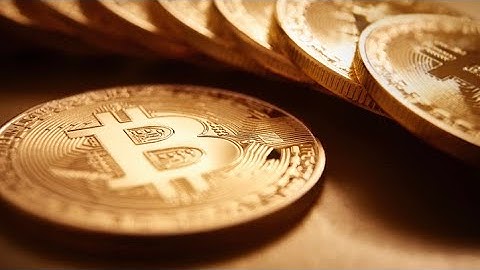 Bitcoin tumbles on China