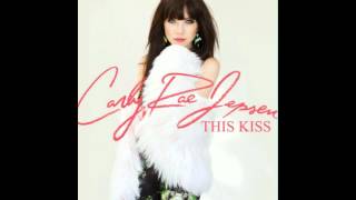 Carly Rae Jepsen - This Kiss (Lyrics) chords