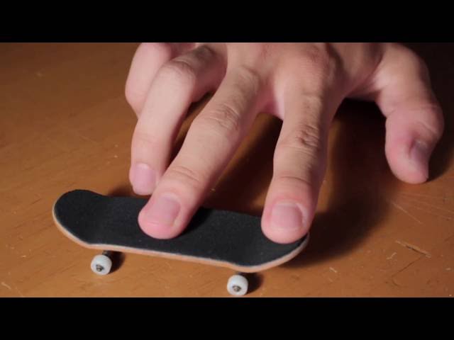 Como mandar Flip no Fingerboard (Skate de dedo) 