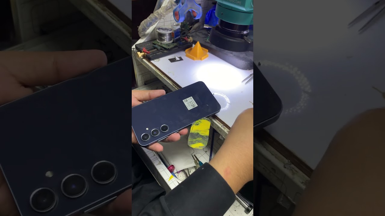 How to open samsung A55 back cover 