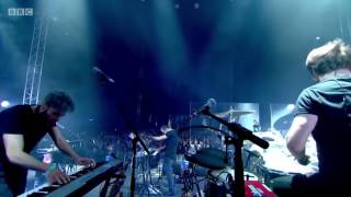M83 - Live 2016  - Lower Your Eyelids To Die With The Sun