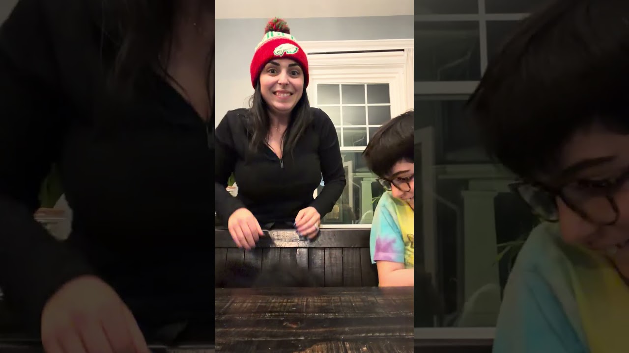 Reviewing my mom‘s dinner!￼ food review! ￼￼￼