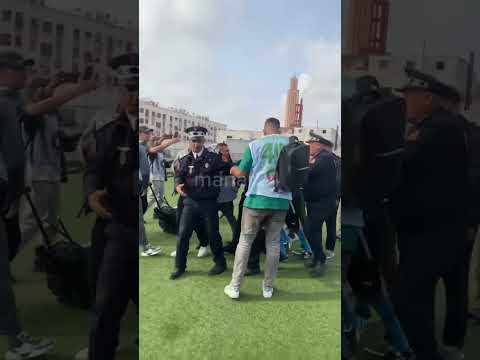 شوهة أجي تشوف اخر مكاين في بطولة الهواة حكم شفر تليفون لصحفي المغرب اكسبلور صحفي هواة سرقة