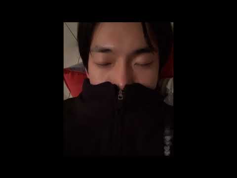 [NCT 도영] 얘 점점 김정우 닮아가는거 같은데?
