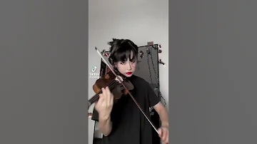 عزف على الكمان اغنية ماري الدمويةwednesday Short كمان Wednesday Tiktok ماري الدموية 