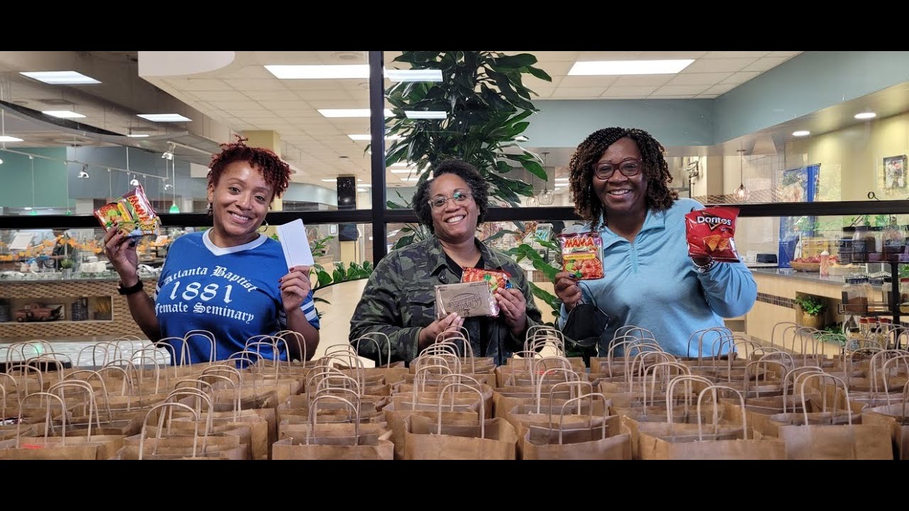 Spelman College 2022 Final Exam Goody Bag Giveaway SD 480p - YouTube