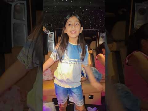 ليليان ورقصتها بالسيارة