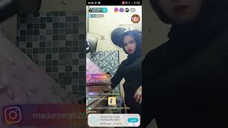 Bigo Hijab Monntok Sedang Cuci Piring