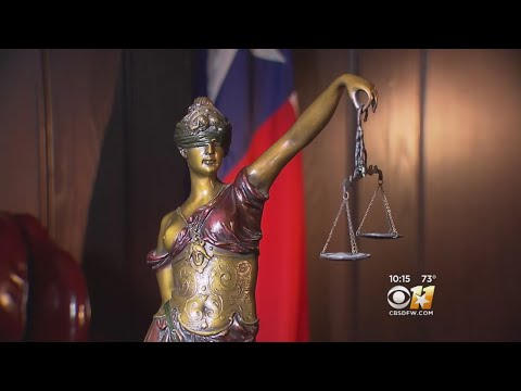 Wideo: W Teksasie prawie wszyscy sędziowie są wybierani przez?