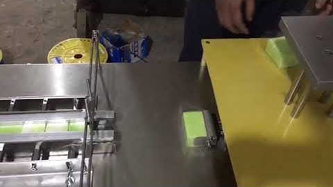 Semi-automatic soap wrapper, Jabones Handmade Processes