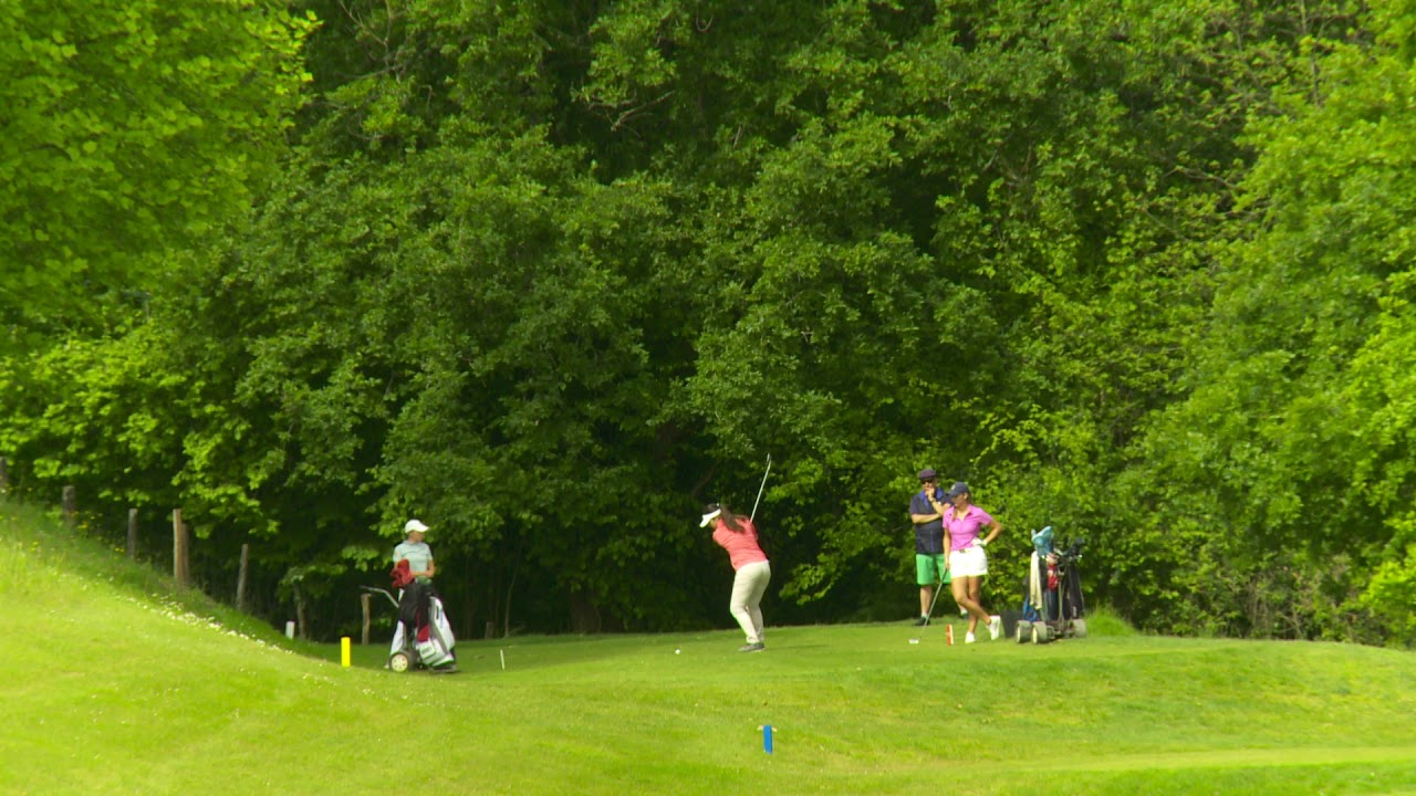 Hoyo en uno Natalia Escuriola Santander Golf Tour Basozabal 2019 - YouTube