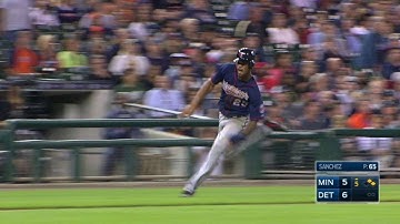 MIN@DET: Dozier hits an RBI double to left field
