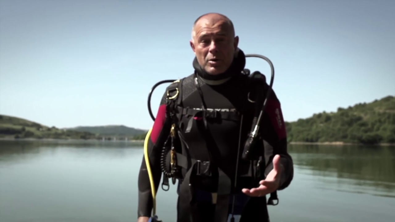 Campotosto lake underwater!