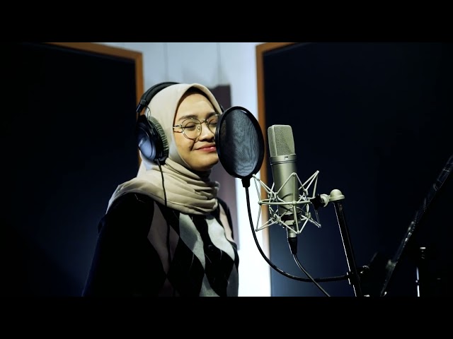 Behind The Recording: Salma Salsabil - Bunga Hati class=