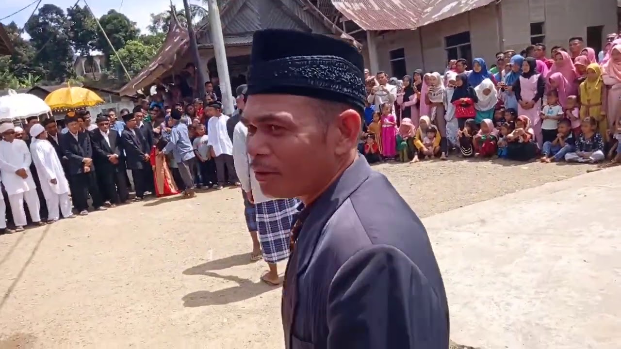 HARI RAYA DI MUARO SUNGAI LOLO