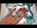 Turquoise versus Howlite