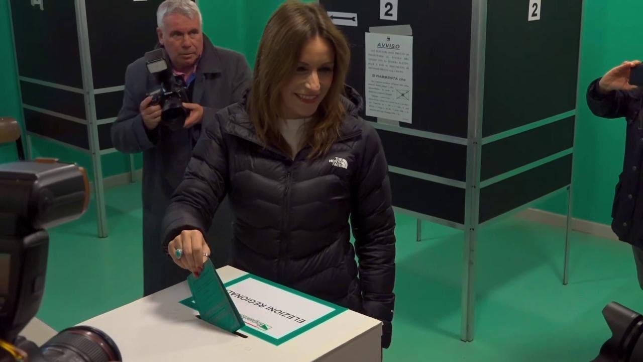 Regionali Emilia-Romagna, il voto di Lucia Borgonzoni: la candidata della Lega al seggio