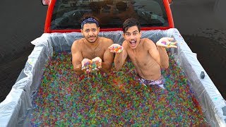 حولت سياره اخوي الى مسبح اوربيز مع بوخلود😍🔥‼️(نص مليون حبة) Brother’s Truck Filled with ORBEEZ حولت سياره اخوي الى مسبح اوربيز مع بوخلود😍🔥‼️(نص مليون حبة) Brother’s Truck Filled with ORBEEZ