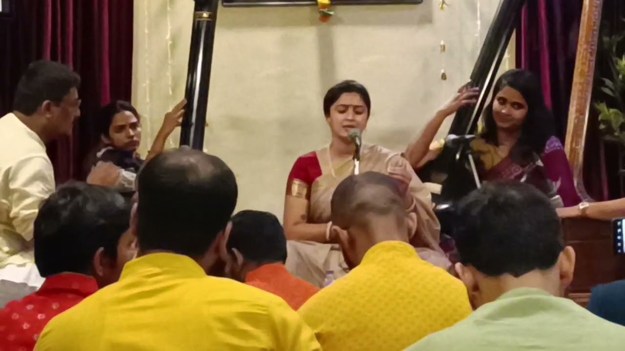 Tejal Kulkarni gayan