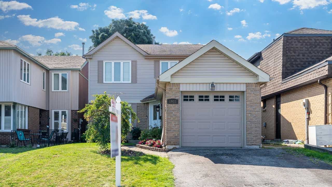 1932 Parkside Drive, Pickering ON YouTube