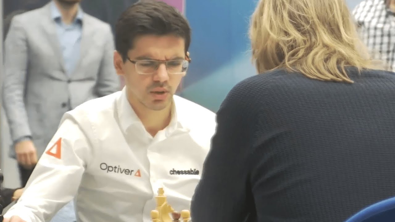 Magnus Carlsen's shocking error punished by Anish Giri in smash-and-grab win