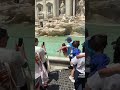 Turistka v Římě porušila pravidla, už tam nesmí