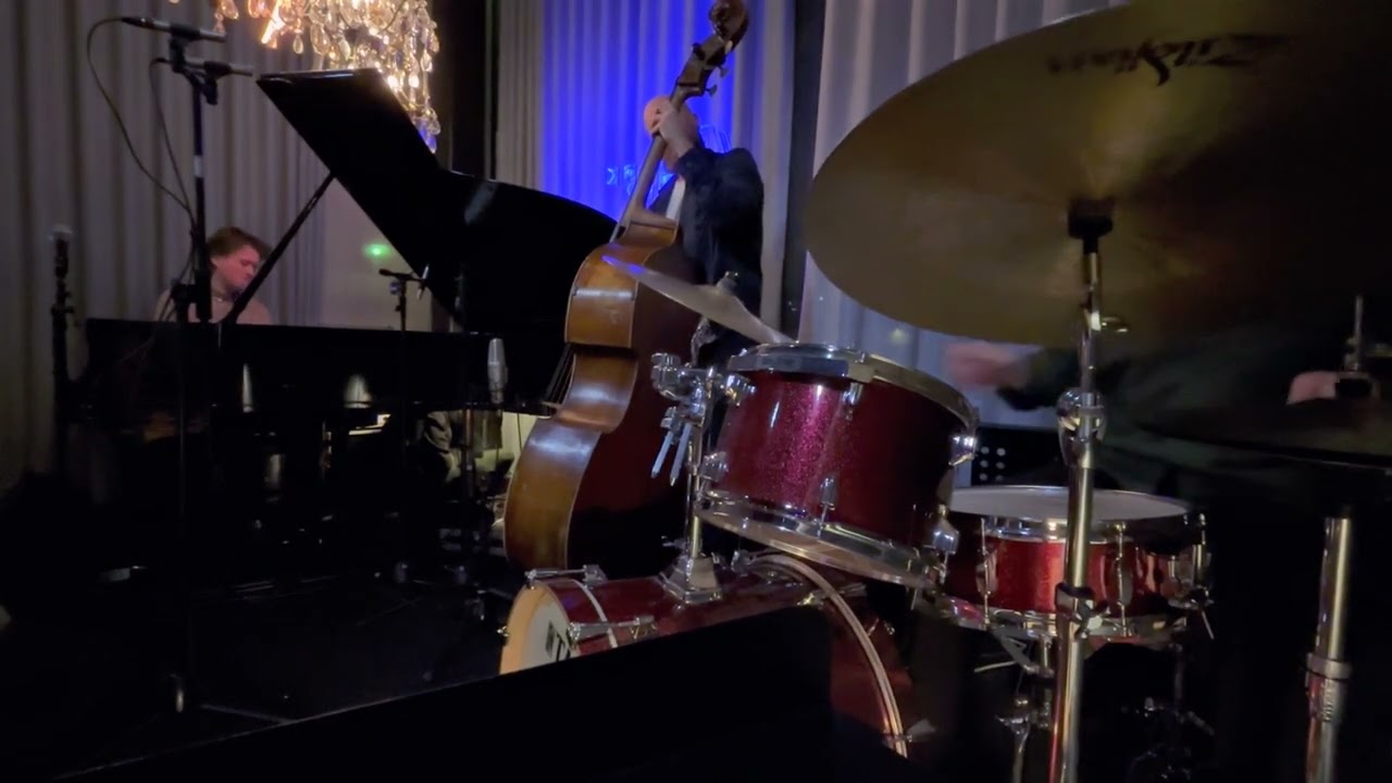 Leo Lindberg, Björn Lundén, Jonas Bäckman - St. Vitus Dance