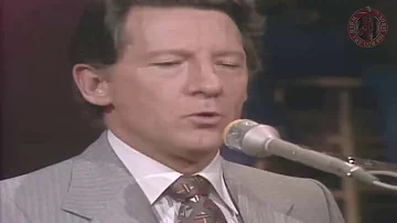 Jerry Lee Lewis - Great Balls Of Fire 1977