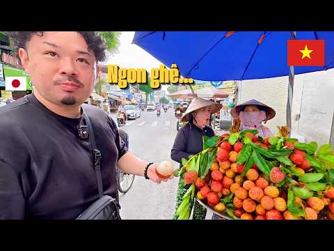 My Japanese friend raves about the deliciousness of Vietnamese fruit / Trying bun thit nuong for ...