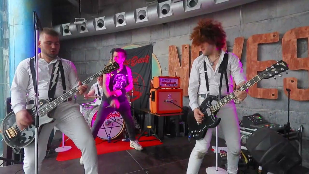 Deaf Devils & Podri - Teneis Speed? - Nave9 15 07 2023