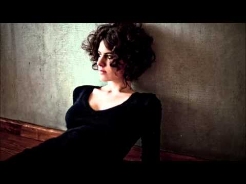 Melis Danismend - Çok Geç