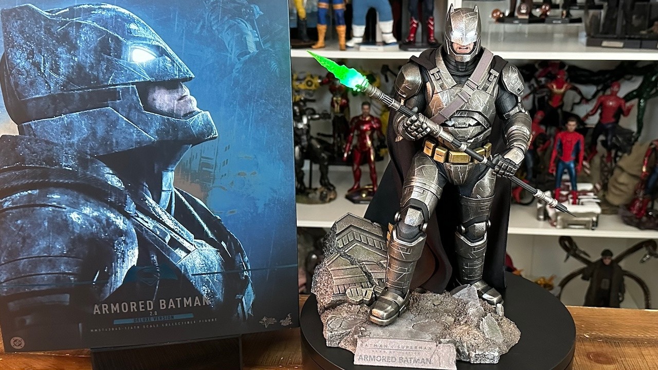 HOT TOYS ARMORED BATMAN 2.0 DELUXE BATMAN V SUPERMAN DAWN OF