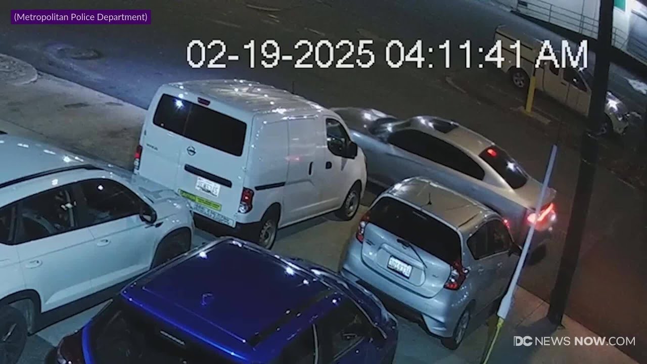 DC police searching for 2 burglary suspects - YouTube