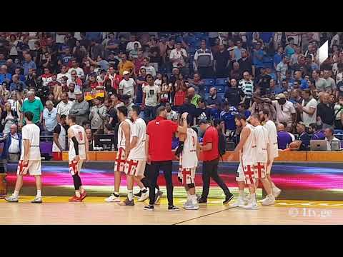 როგორ ამხნევებდნენ კალათბურთელებს გულშემატკივრები