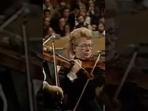 Elgar - Enigma Variations ("Nimrod") | Leonard Bernstein - BBC Symphony Orchestra