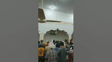 " هذا نذير من النذر الأولى " _ من سورة النجم من صلاة التراويح رمضان المكلا _محسن أبو غانم 🤲