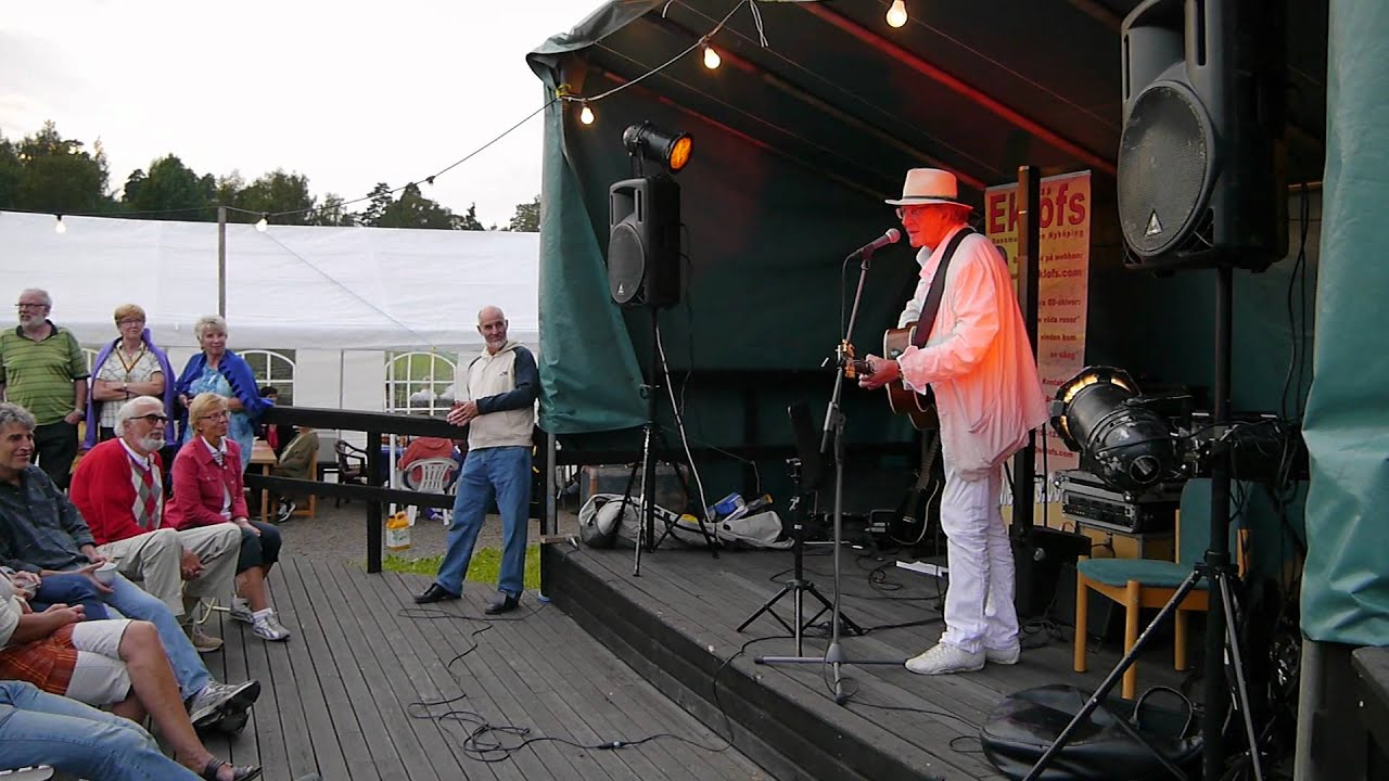 Gösta o Lena Linderholm på Herresta