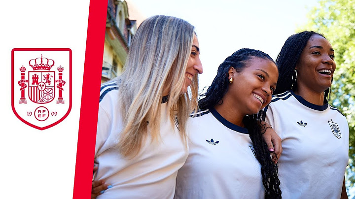 SELECCIÓN ESPAÑOLA FEMENINA: Paseo tradicional del conjunto de Montse Tomé previo a Suiza | EUROCOPA