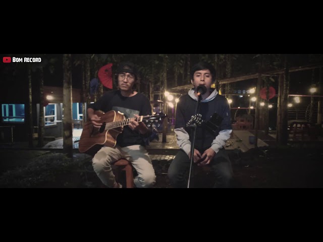 Kuat Kita Bersinar - SID (Live Akustik @Kopidjati) Cover Video Lirik by Mahesa Jati class=