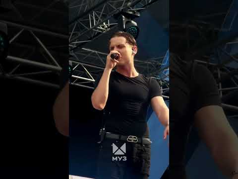 ваня дмитриенко запремьерил свой новый шёлк а у вас уже есть она в плейлистах ваня дмитриенко запремьерил свой новый шёлк а у вас уже есть она в плейлистах