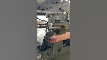 Vertical and horizontal dual-purpose turret milling machine