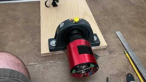 Astrophotography camera tilt adjusting rig